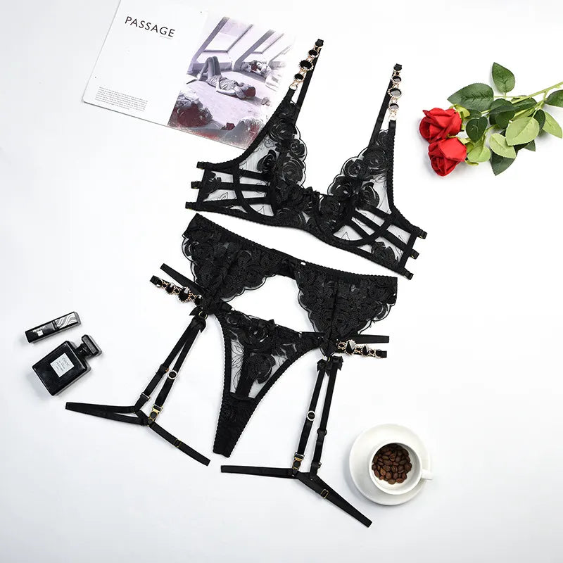 Cassandra | Lingerie 3 pieces